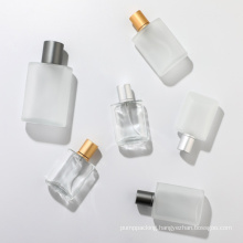 Classic Refillable 30ml 50 ml Frosted Clear Square Bottles Perfume Glass Bottle with Gold Silver Cap